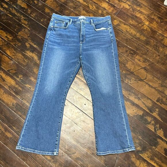 Loft distressed 32/14 kick crop flared elevated basic jeans - Picture 4 of 6